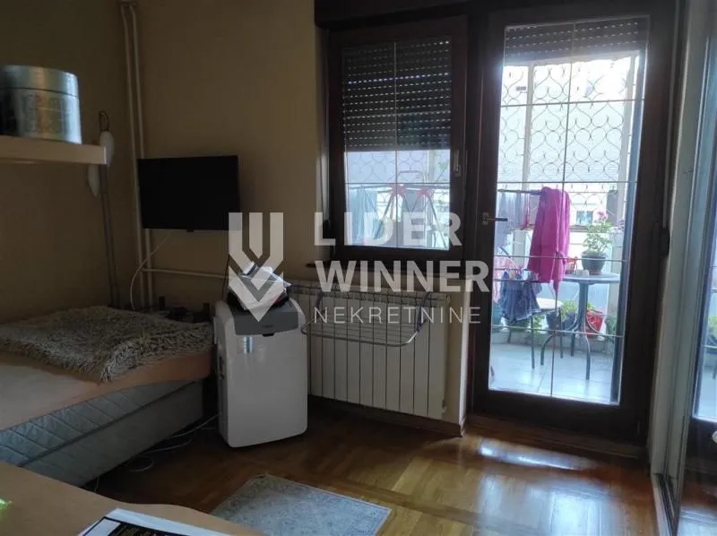 Sale, four bedroom apartment, 110m², Vukov Spomenik, Zvezdara Sve Podlokacije