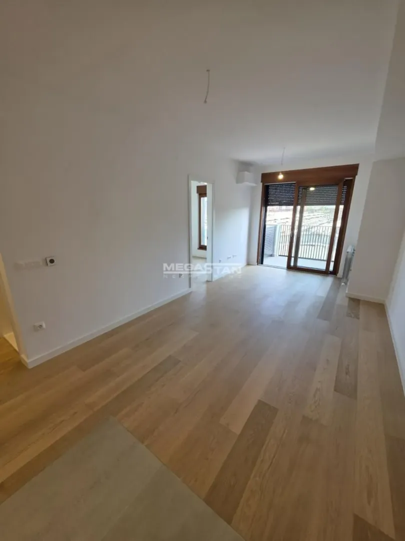 Izdavanje, dvosoban stan, 44m², Novi Beograd Blok 64, Novi Beograd Sve Podlokacije