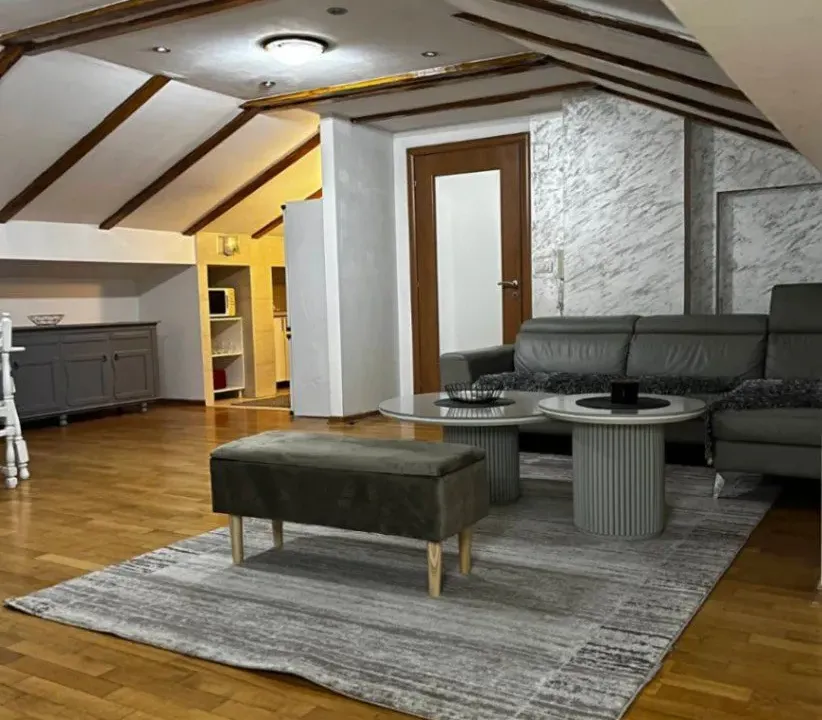 Rent, two bedroom apartment, 100m², Stari Aerodrom, Podgorica