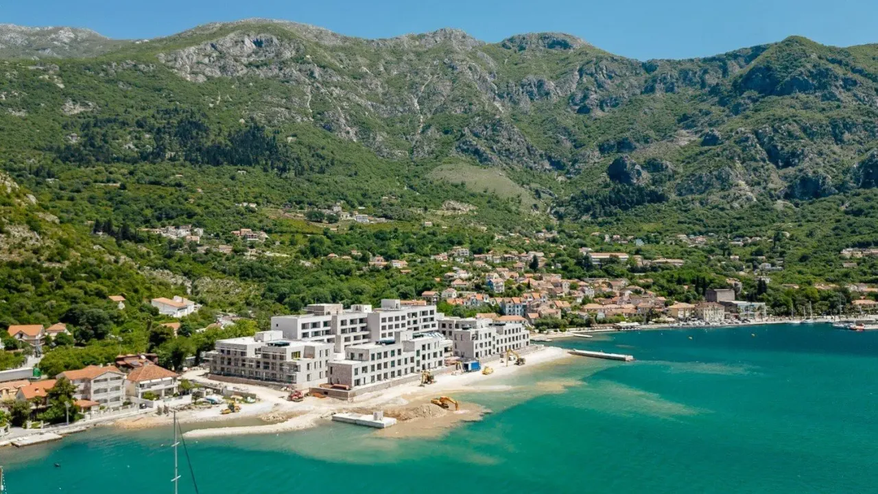 Sale, one bedroom apartment, 53m², Risan, Kotor