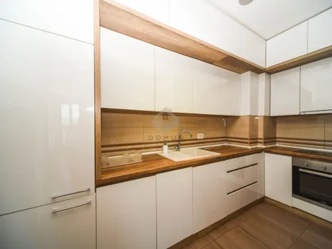 Prodaja, jednosoban stan, 46m², Stari Aerodrom, Podgorica - image 5