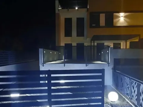 Sale, four bedroom apartment, 124m², Sremska Kamenica, Petrovaradin - image 13