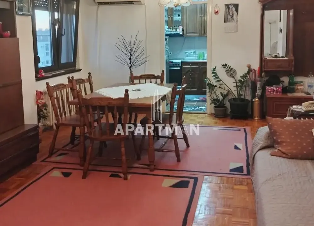 Prodaja, trosoban stan, 73m², Novi Beograd Blok 72, Novi Beograd Sve Podlokacije