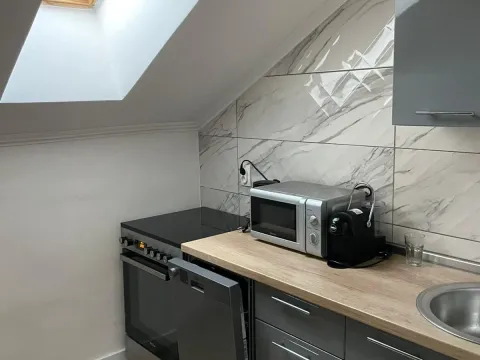 Prodaja, jednosoban stan, 37m², Stari Aerodrom, Podgorica - image 7