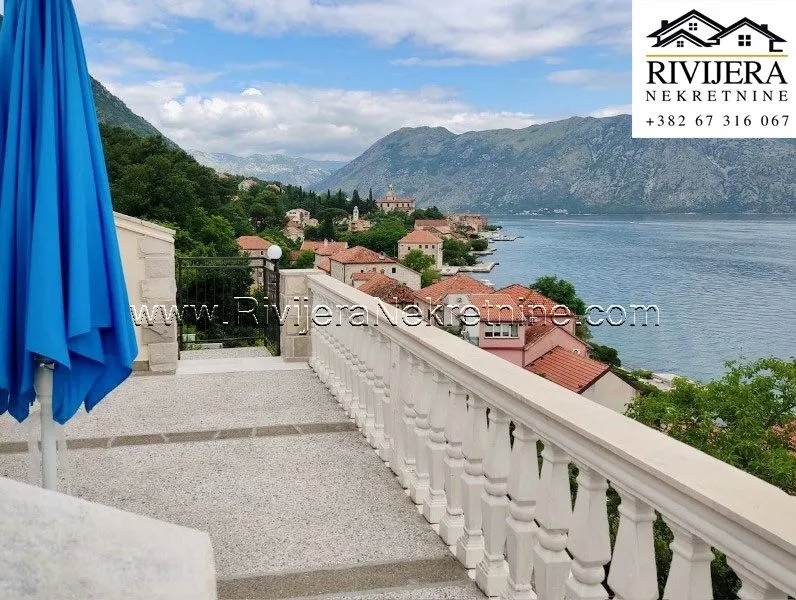 Prodaja, kuća, 301m², Prčanj, Kotor