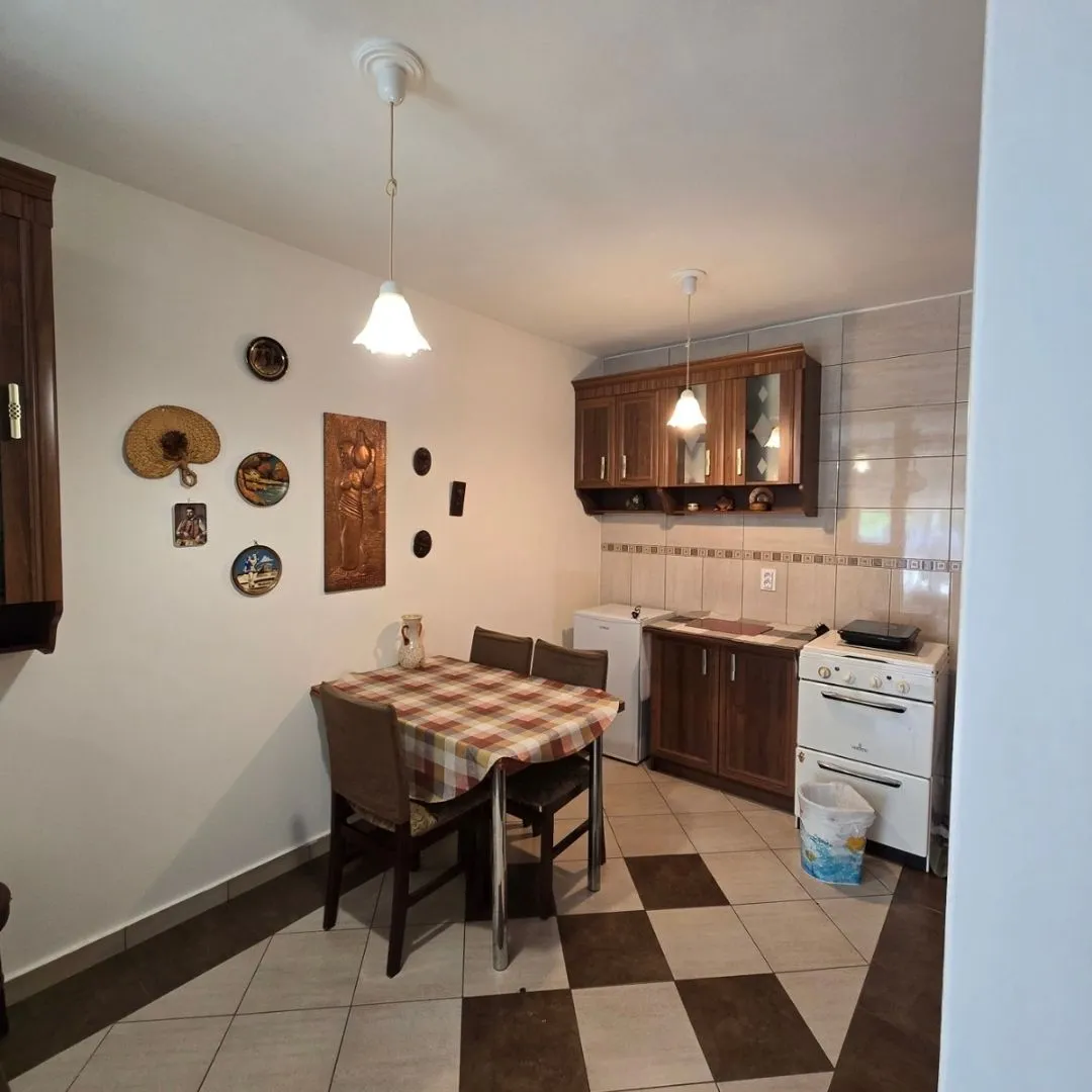 Prodaja, dvosoban stan, 60m², Blok 5, Podgorica