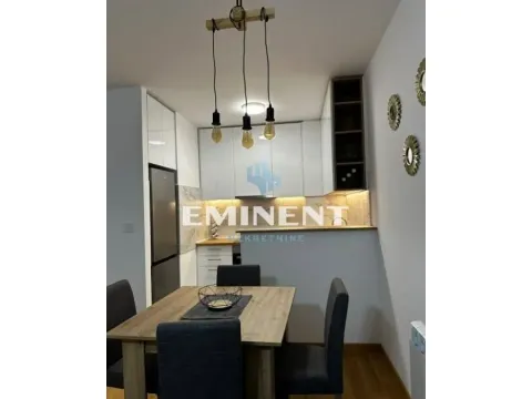 Izdavanje, dvosoban stan, 47m², Zemun Gornji Grad, Zemun Sve Podlokacije - image 2