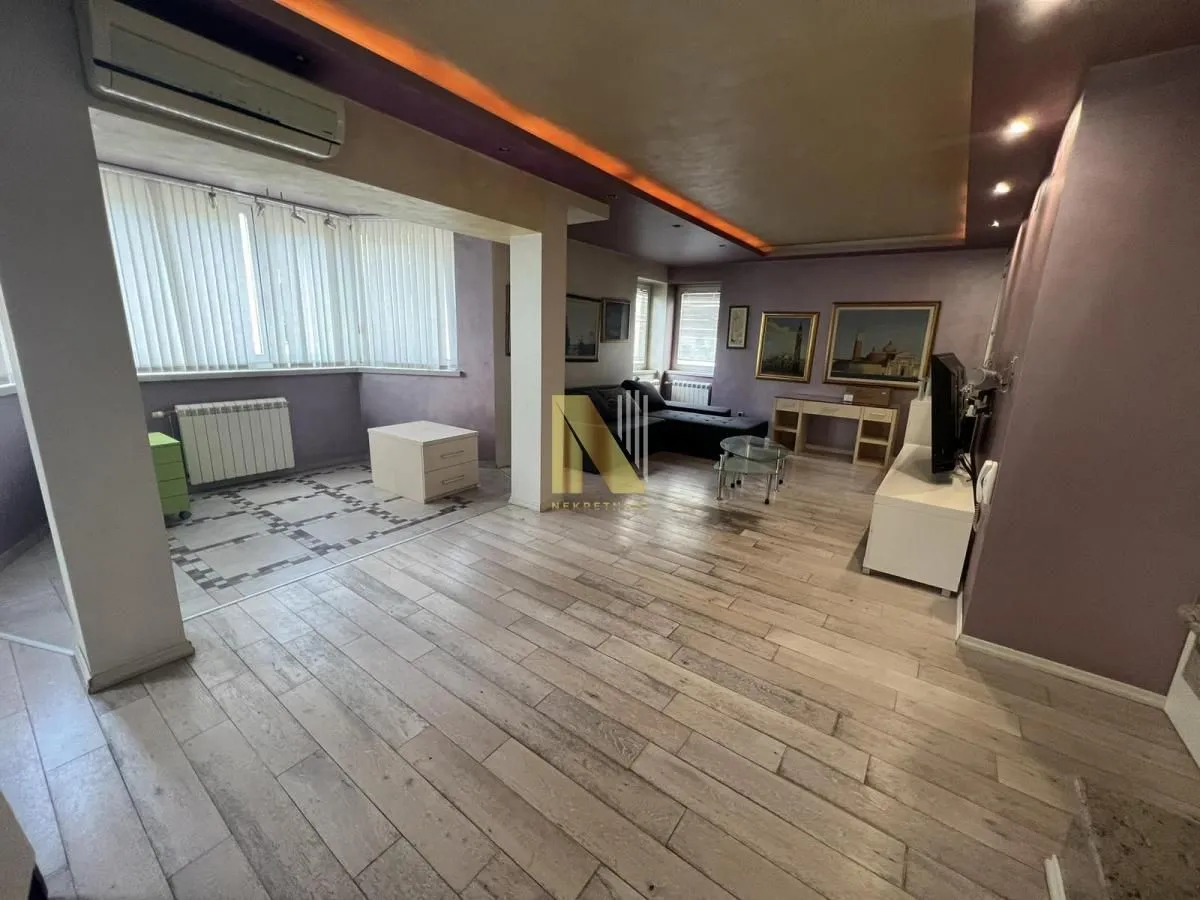 Prodaja, stan, 174m², Bulevar Oslobodjenja, Novi Sad Sve Podlokacije