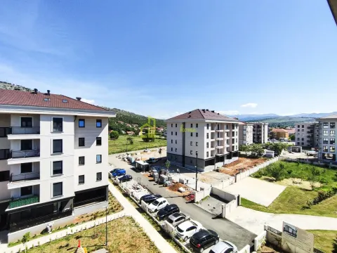 Rent, one bedroom apartment, 42m², Tološi, Podgorica - image 8