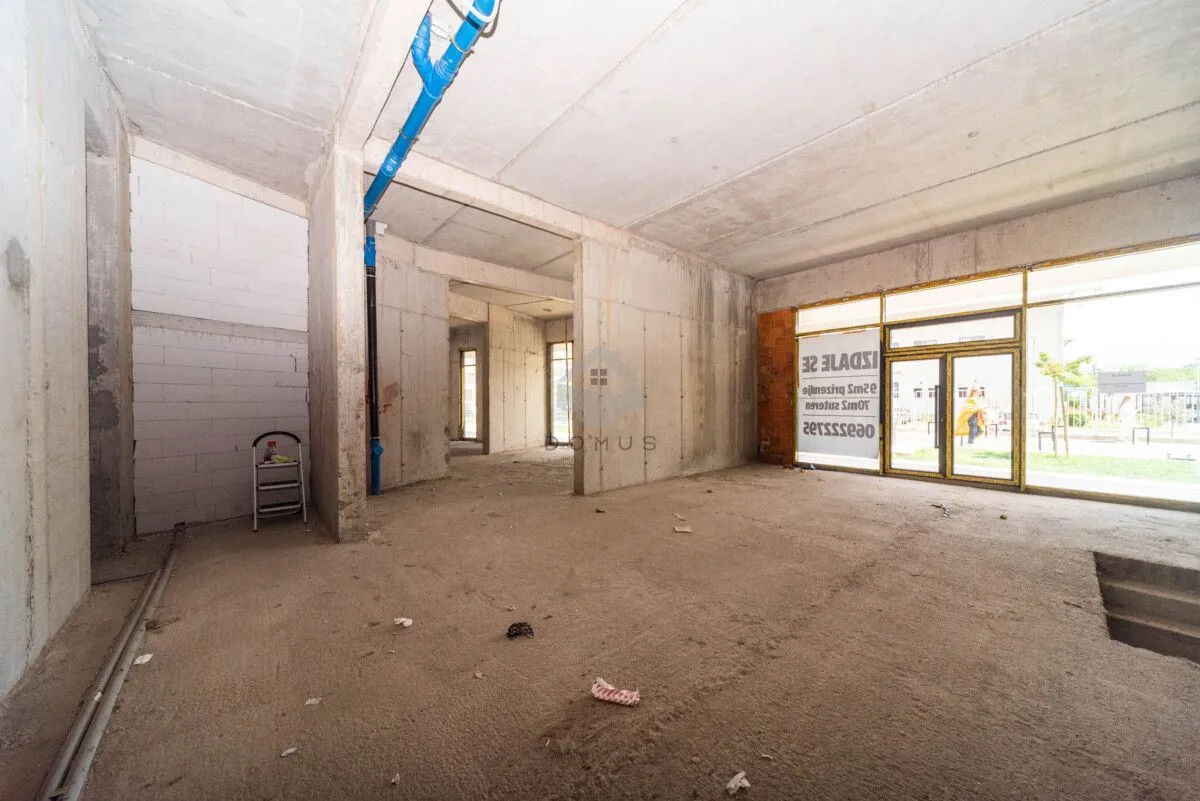 Rent, office space, 350m², Central Point, Podgorica