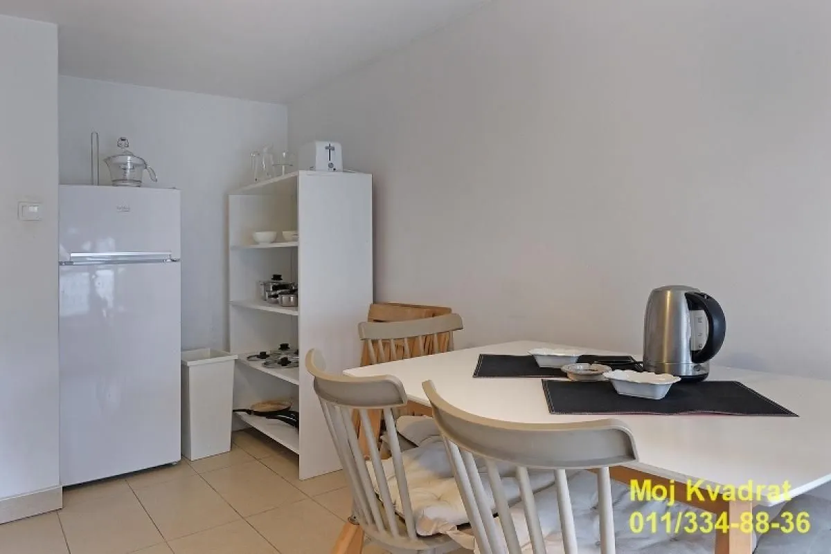 Prodaja, trosoban stan, 82m², Kalenić Pijaca, Vračar Sve Podlokacije