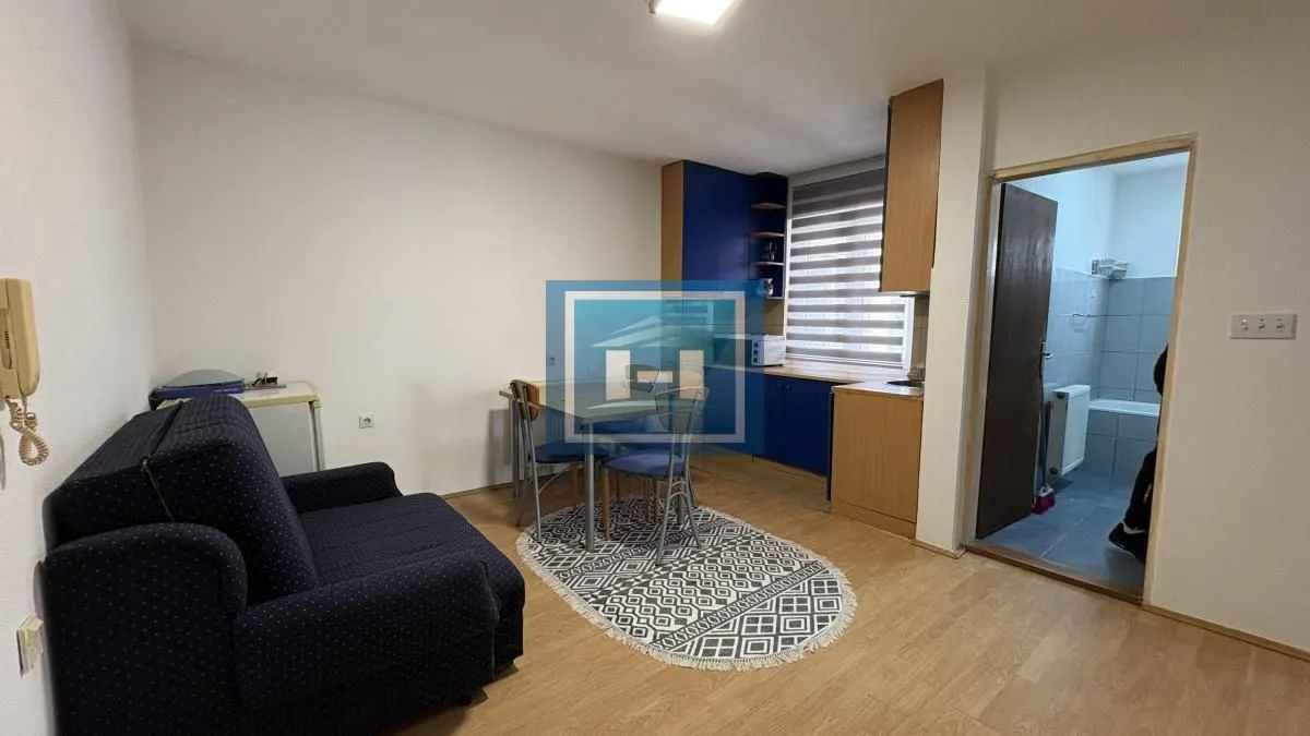Rent, one bedroom apartment, 37m², Pivara, Jagodina