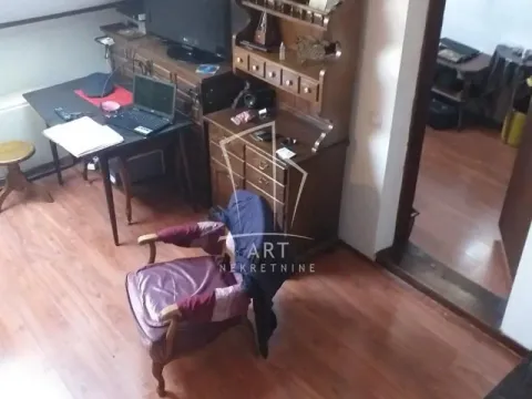 Prodaja, četvorosoban stan, 88m², Kalenić Pijaca, Vračar Sve Podlokacije - image 4