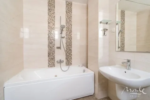 Sale, three bedroom apartment, 98m², Bečići, Budva - image 25