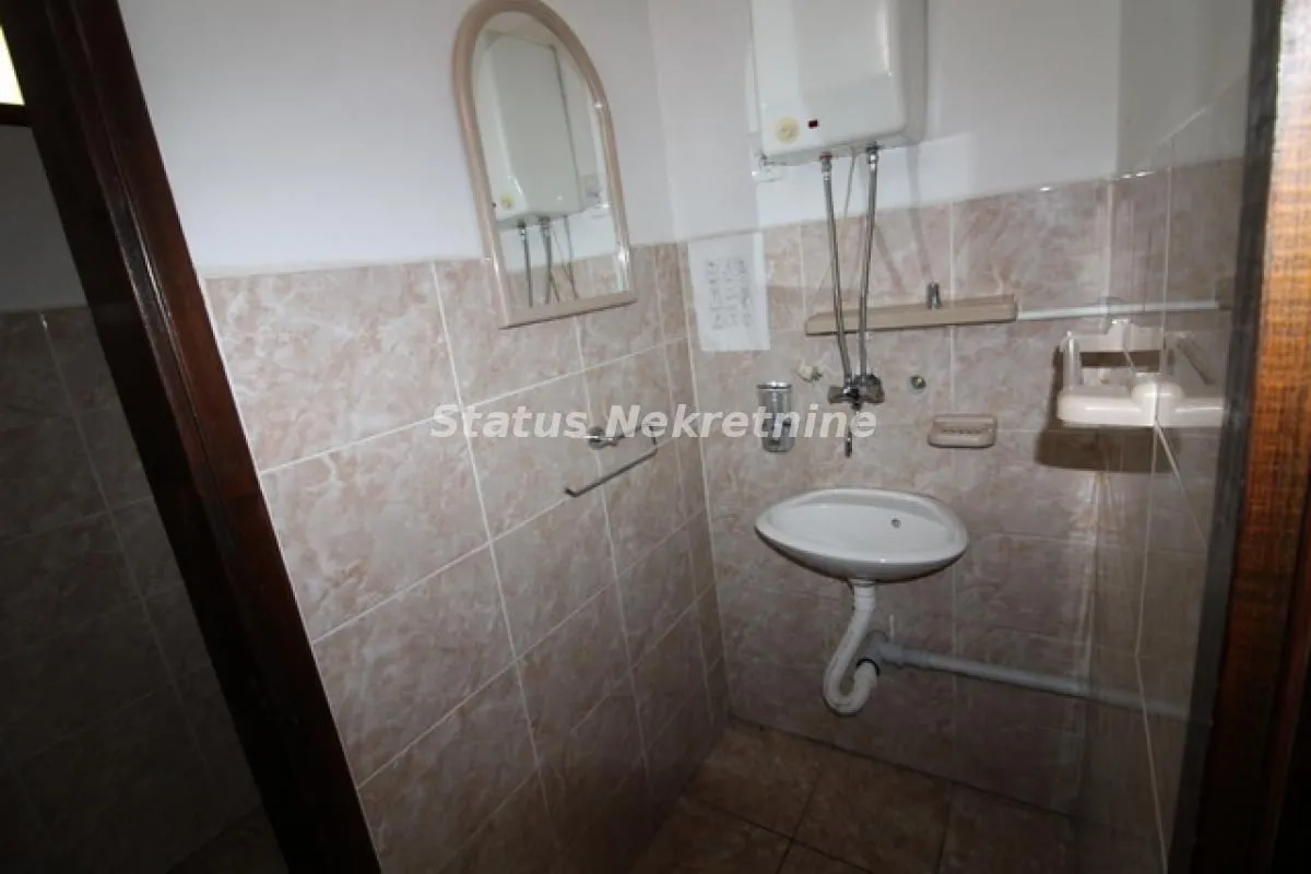 Prodaja, kuća, 181m², Temerin, Novi Sad