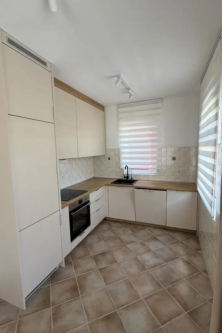 Sale, two bedroom apartment, 79m², Lastva Grbaljska, Kotor