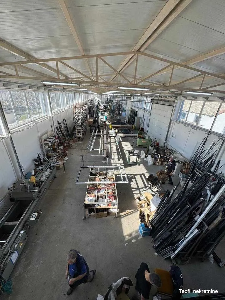 Sale, office space, 2000m², Stara Pazova, Srbija