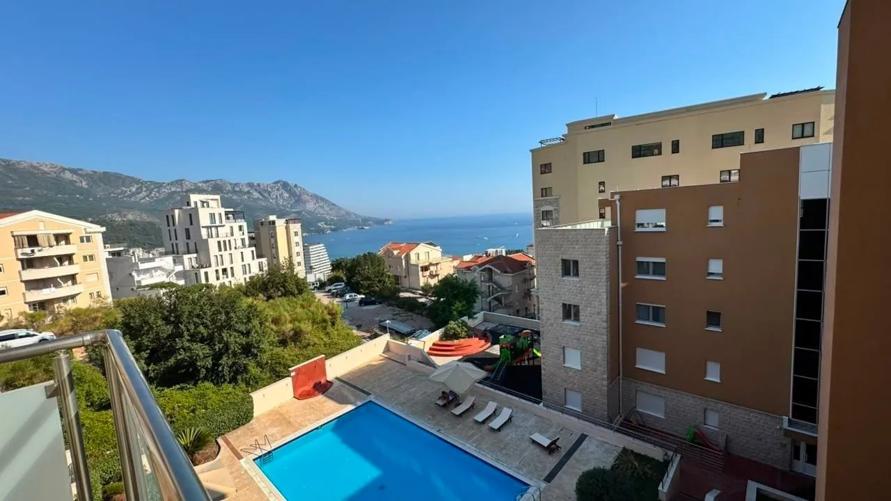Sale, two bedroom apartment, 68m², Bečići, Budva