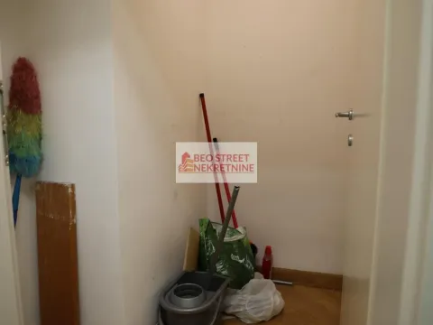 Sale, office space, 195m², Stari Grad, Beograd - image 9