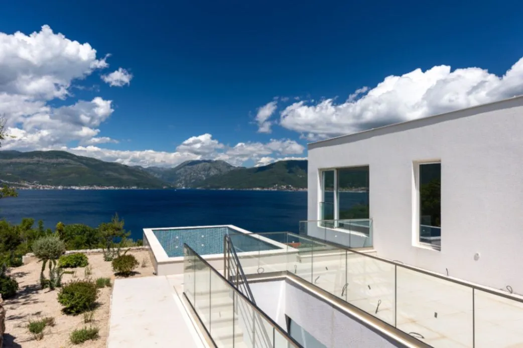 Sale, house, 328m², Krašići, Tivat