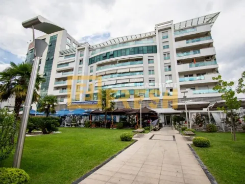 Izdavanje, poslovni prostor, 200m2, Preko Morače, Podgorica Izdavanje, poslovni prostor, 200m2, Preko Morače, Podgorica