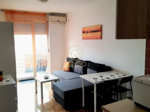 Izdavanje, garsonjera, 25m², Detelinara, Novi Sad Sve Podlokacije - image 2