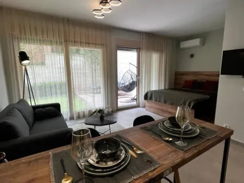 Sale, one bedroom apartment, 29m², Kotor, Crna Gora - image 5