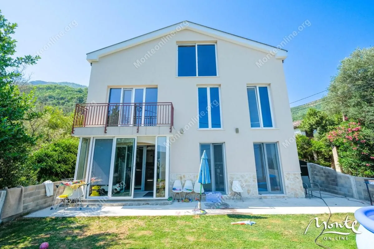 Prodaja, kuća, 270m², Baošići, Herceg Novi