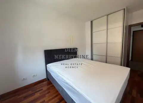 Rent, one bedroom apartment, 50m², City Kvart, Podgorica - image 7