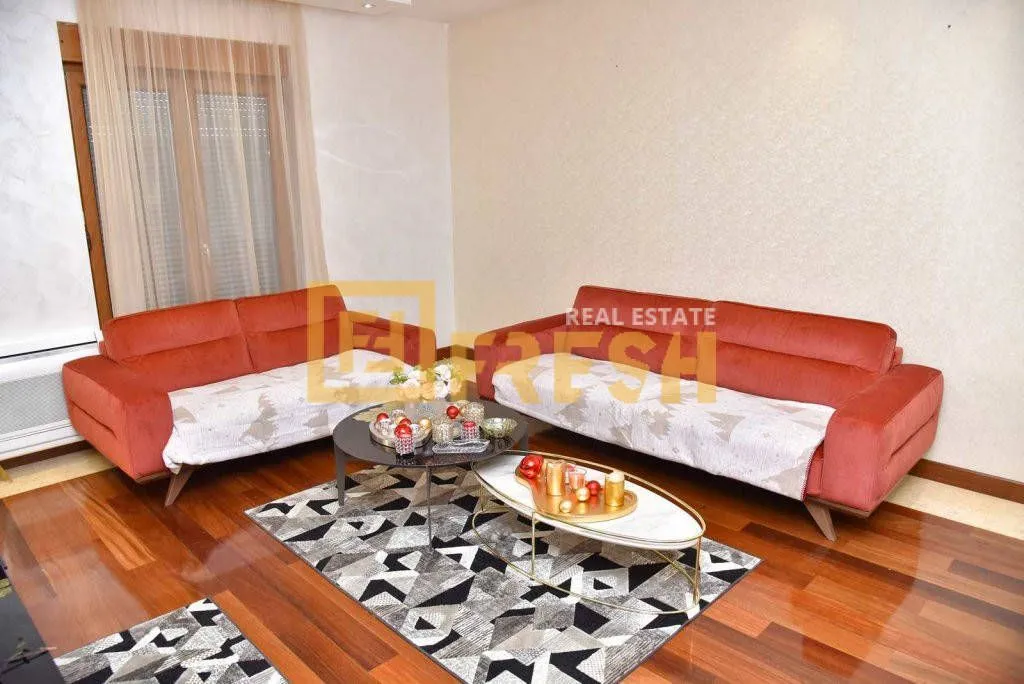 Rent, four bedroom apartment, 140m², Centar, Podgorica