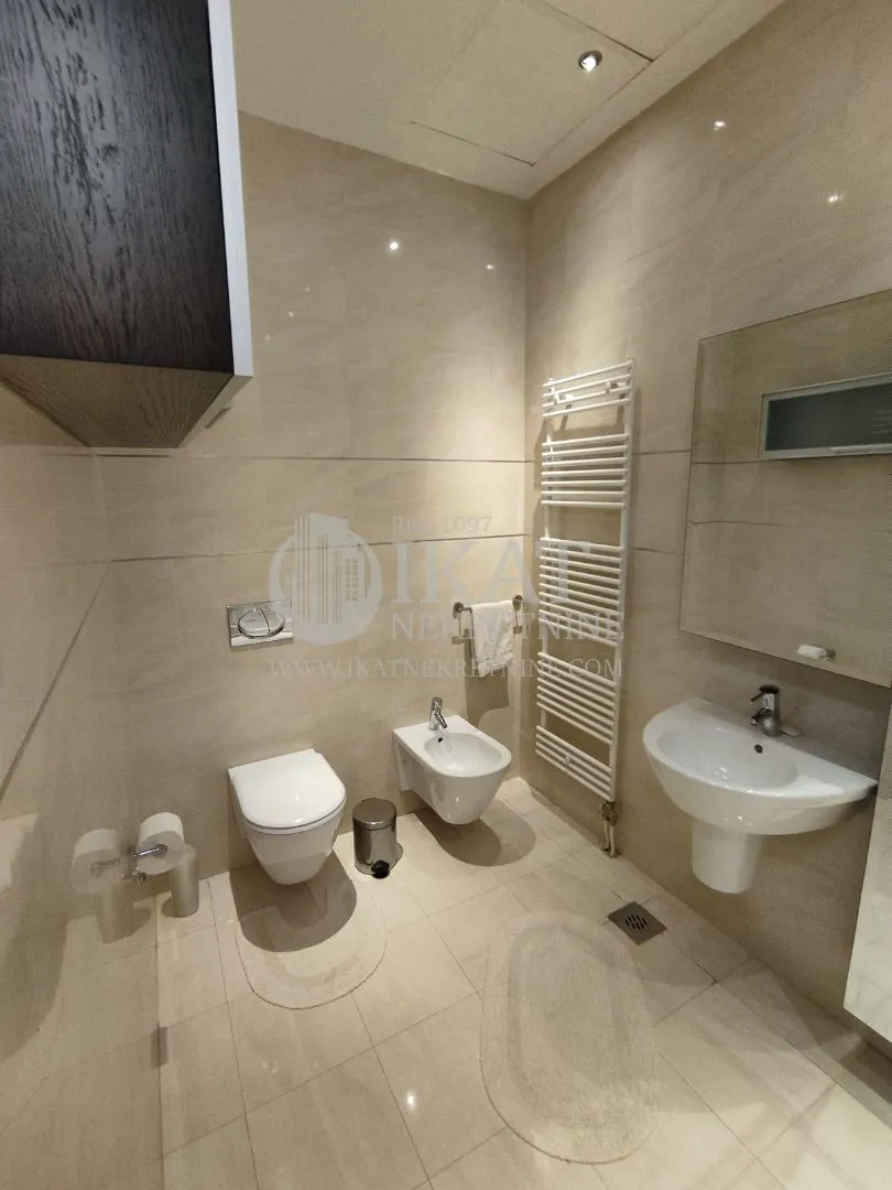 Rent, four bedroom apartment, 150m², Vukov Spomenik, Zvezdara Sve Podlokacije