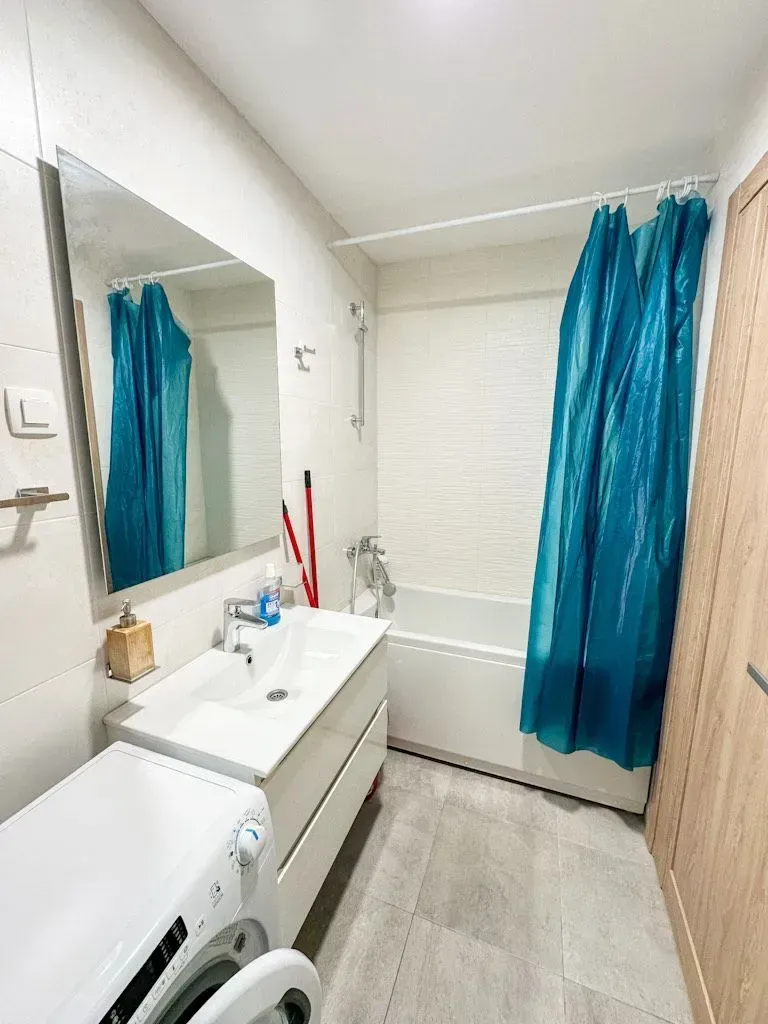 Izdavanje, dvosoban stan, 68m², Master Kvart, Podgorica