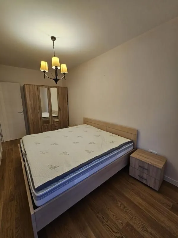 Izdavanje, jednosoban stan, 44m², Central Point, Podgorica