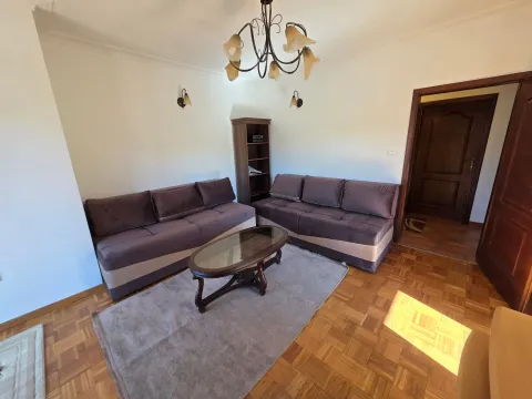 Izdavanje, dvosoban stan, 85m², Stari Aerodrom, Podgorica - image 11