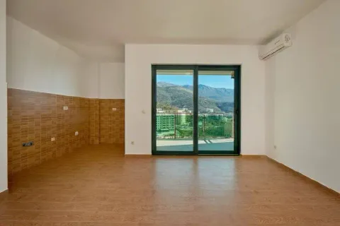Sale, one bedroom apartment, 51m², Bečići, Budva - image 2