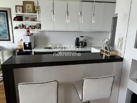 Prodaja, stan, 138m², Skojevsko Naselje, Beograd - image 3