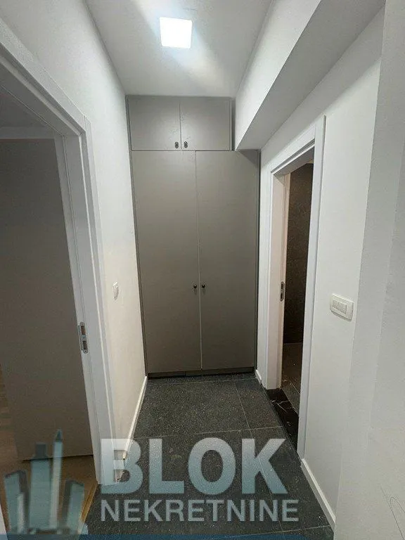 Izdavanje, dvosoban stan, 79m², Preko Morače, Podgorica