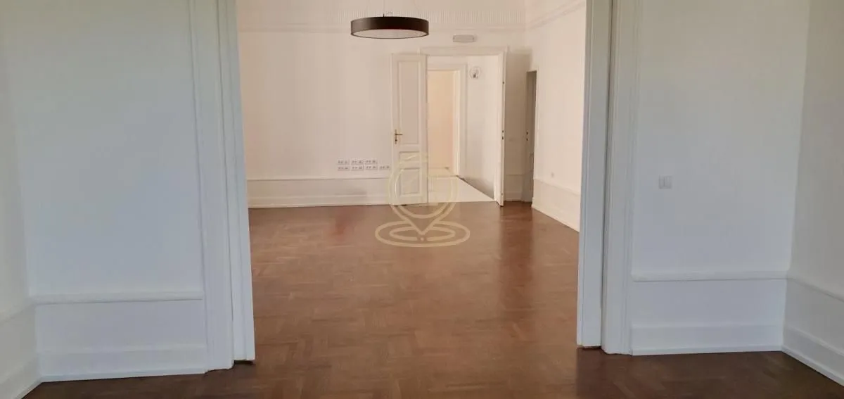 Rent, office space, 180m², Vračar Sve Podlokacije, Beograd