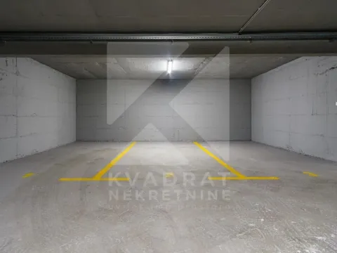 Prodaja, trosoban stan, 142m², Gorica C, Podgorica - image 14