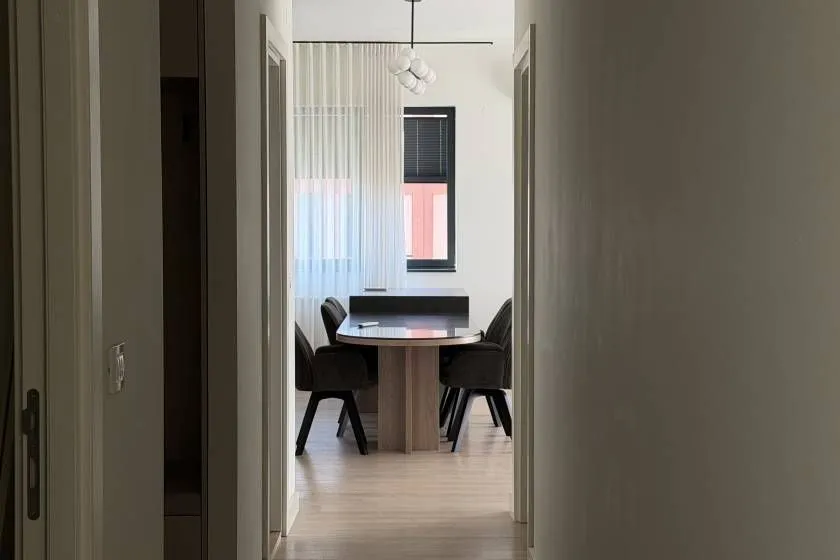 Izdavanje, četvorosoban stan, 128m², Beograd Na Vodi, Beograd