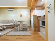 Izdavanje, dvosoban stan, 64m², City Kej, Podgorica - image 2