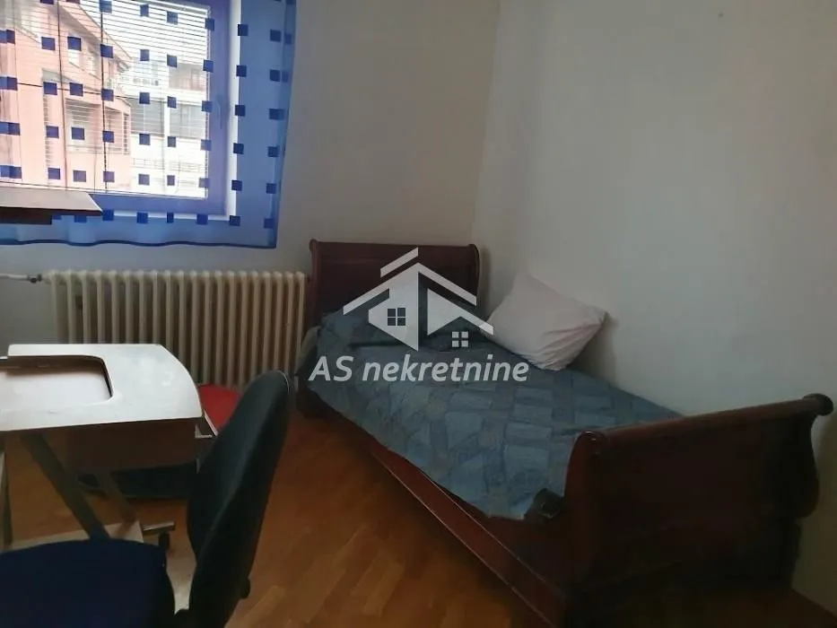 Rent, four bedroom apartment, 125m², Čukarica, Beograd