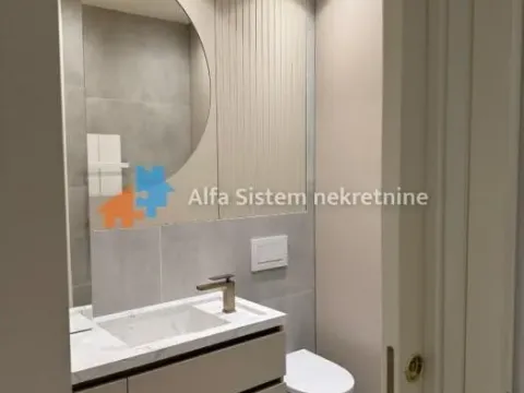 Izdavanje, trosoban stan, 113m², Vračar Centar, Vračar Sve Podlokacije - image 22