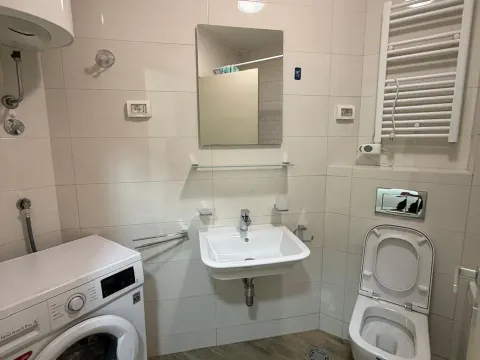Izdavanje, dvosoban stan, 75m², Zagorič, Podgorica - image 7