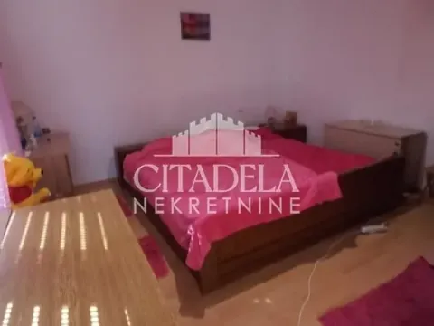 Prodaja, kuća, 432m², Resnik, Beograd - image 13