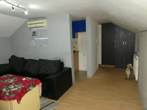 Sale, house, 187m², Industrijska zona, Jagodina - image 9