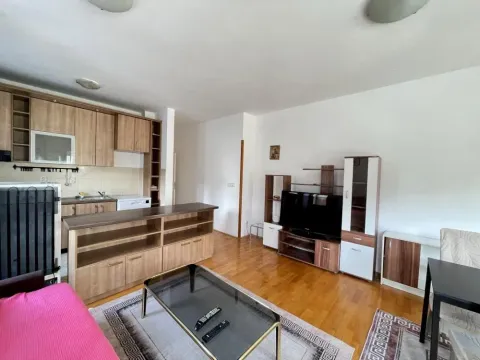 Rent, two bedroom apartment, 51m², Slavujev Venac, Zvezdara Sve Podlokacije - image 2