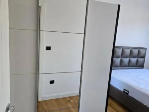 Izdavanje, trosoban stan, 130m², Nova Dalmatinska, Podgorica - image 6