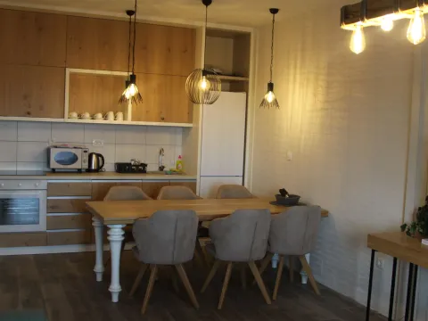 Rent, two bedroom apartment, 86m², Bečići, Budva - image 2