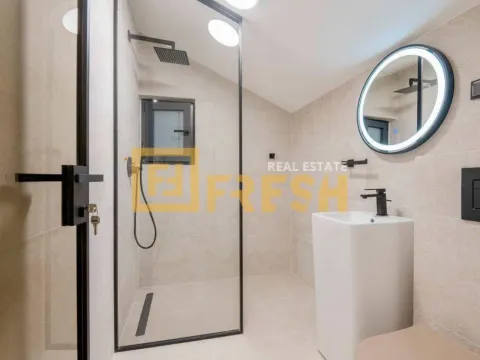 Sale, house, 240m², Budva, Crna Gora - image 19